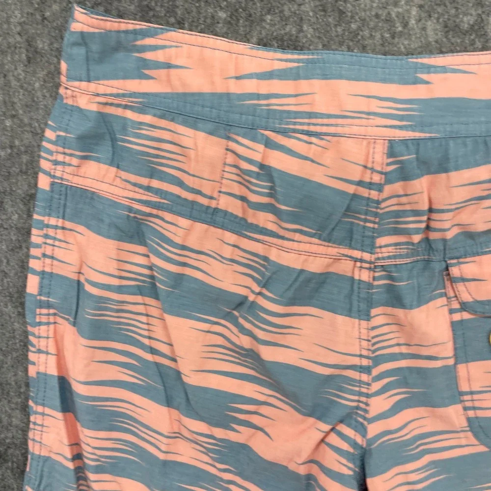 Chubbies Board Shorts Mens 30 Swim Trunks Peach Blue Ikat Pattern Stretch